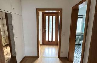 Wohnung mieten in 58642 Iserlohn, Nur an ältere Mieter! 1 Zimmer plus Küche, ca. 35 qm, EG mit eigenem Eingang in Iserlohn-Letmathe