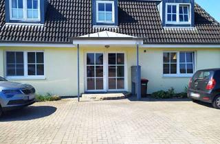 Wohnung mieten in 23715 Bosau, 2,5-Zimmer-Erdgeschosswohnung in Bosau zu vermieten! Ca. 100 m² Wohnfläche erwarten Sie!