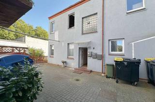 Wohnung mieten in 24534 Innenstadt, Neumünster: frisch sanierte 3-Zimmer-Wohnung mit Terrasse
