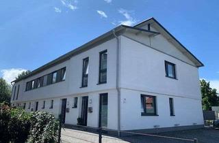 Wohnung mieten in Grüner Weg 11 b-f, 49593 Bersenbrück, Modernes Stadthaus auf zwei Etagen mit Terrasse, Dachboden und PKW-Stellplatz in ruhiger Lage!