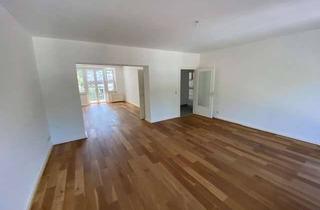 Wohnung mieten in 40211 Stadtmitte, Helle und große Wohnung direkt am Hofgarten