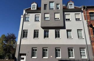 Wohnung mieten in Döhnerstraße 11, 08060 Marienthal, Die Wohnung mit Charme erleben - 3 Räume mit Balkon und Einbauküche zu vermieten