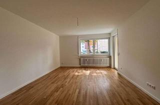 Wohnung mieten in Mittenwalder Straße 13, 86163 Hochzoll, Schöne familienfreundliche 4-Zimmer-Wohnung mit Loggia nähe Augsburg-Kuhsee zu vermieten