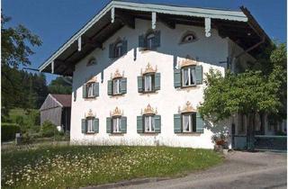 Wohnung mieten in Hirnsberger Straße 38, 83093 Bad Endorf, Dachgeschosswohnung in renoviertem altem Bauernhaus