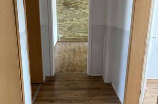Wohnung mieten in Schwarzmühlenstraße 90, 45884 Rotthausen, Alltagstaugliche 4-Zimmer-Wohnung in Gelsenkirchen