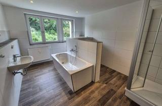 Wohnung mieten in Fritz-Heckert-Siedlung 55, 09337 Hohenstein-Ernstthal, Tolle Etagenwohnung mit ZWEI Balkonen und Wohl-Fühl-Bad!!