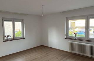 Wohnung mieten in Hauptstraße 19, 79232 March, Großzügige, teilrenovierte 3-Zimmer-Wohnung mit Balkon in March-Buchheim