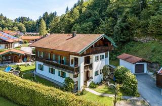 Haus kaufen in 83313 Siegsdorf, Viel Platz für Familie, Hobby und individuelle Wohnideen – Wohnhaus mit 2 Wohneinheiten