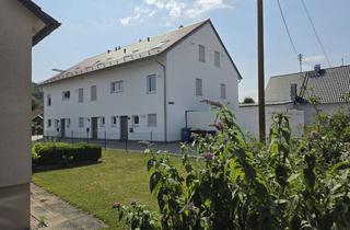 Haus kaufen in Nelkenstraße 6a, 86447 Todtenweis, Großes Reihenmittelhaus mit zwei Garagen und PV-Anlage inklusive Speicher