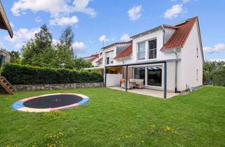 Haus kaufen in 79312 Emmendingen, Familienhaus mit Designerküche, Kaminofen und überdachter Terrasse in Windenreute