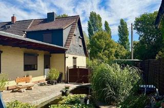 Haus kaufen in 39576 Stendal, Exklusives Wohnen in begehrter Lage von Stendal – mit Pool, Koiteich und großzügigem Grundstück