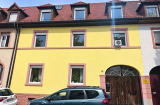 Mehrfamilienhaus kaufen in Bahnhofstr. 12, 69198 Schriesheim, Vielseitiges Mehrfamilienhaus mit großzügiger Wohnfläche und hochwertig ausgebautem Spitzboden – ide