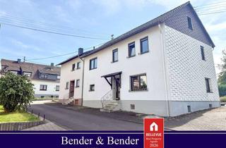 Haus kaufen in 57629 Merkelbach, Zwei Häuser, ein Grundstück - vielseitige Möglichkeiten nahe Hachenburg!