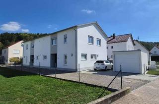 Haus mieten in Untereicher Straße 3a, 89281 Altenstadt, Neubau 2025: Doppelhaushälfte in Altenstadt-Herrenstetten – 132 m², Südgarten, Garage, Wärmepumpe