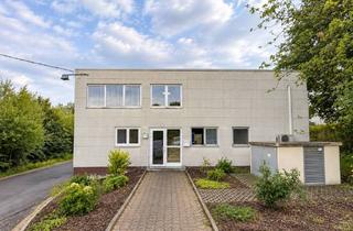Büro zu mieten in Mermbacher Straße 33, 42477 Radevormwald, Große Industriehalle inklusive BürosIn grüner Lage in Radevormwald
