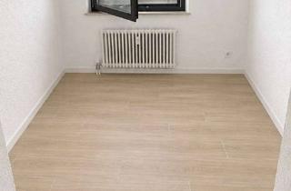 Wohnung mieten in 75223 Niefern-Öschelbronn, Großzügige Wohnung ideal für Familie, Praxis oder Büro | 2 Balkone & Wintergarten