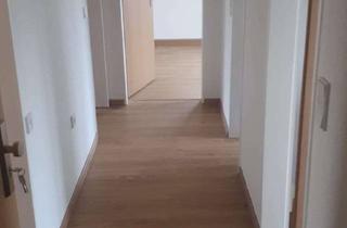 Wohnung mieten in Erlanger Str. 12, 90522 Oberasbach, Wohnen mit Charakter: 2,5-Zimmer-Dachgeschosswohnung in Oberasbach