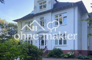 Wohnung kaufen in 21521 Aumühle, Außergewöhnliche Dachgeschosswohnung (135 m²) in historischer Villa in Aumühle