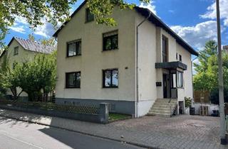 Haus kaufen in 65556 Limburg, Limburg an der Lahn - Freistehendes Zweifamilienhaus in Feldrandlage zu verkaufen!