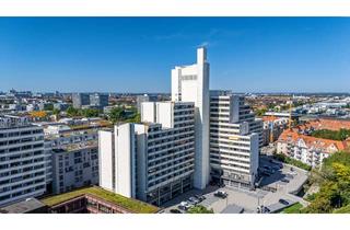 Wohnung kaufen in Leopoldstrasse 206, 80804 Schwabing-West, Apartment im 8. OG Leopoldstrasse