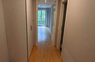 Wohnung kaufen in Kollwitzstraße, 10405 Prenzlauer Berg, Direkt auf der Kollwitzstraße und zwei Balkone