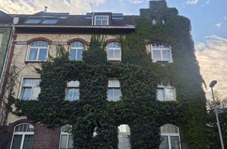 Wohnung kaufen in 40472 Rath, Stilvolle Dachgeschosswohnung mit ausgebautem Spitzboden in Düsseldorf-Rath