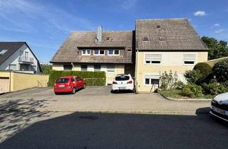 Wohnung kaufen in 70599 Birkach, Sonnige 2,5 Zimmer Dachgeschosswohnung mit Balkon