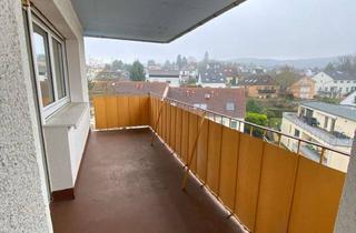 Wohnung mieten in Altkönigstr. 15, 65779 Kelkheim, RENOVIERT - Helle und gut geschnitten, 3 Zimmer Wohnung mit Balkon und Garage inkl.