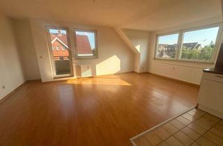 Wohnung mieten in Seevering 19, 21629 Neu Wulmstorf, Singles & Paare aufgepasst: 2-Zimmer-Dachgeschosswohnung mit offener Küche