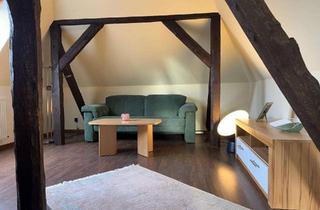Wohnung mieten in 12621 Kaulsdorf, möblierte Dachgeschosswohnung mit Balkonfenster