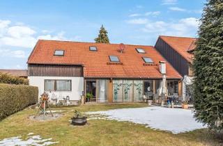 Reihenhaus kaufen in 73116 Wäschenbeuren, Kauf mit Rückanmietung: Stilvolles Reihenhaus mit Ausbaupotenzial und Wintergarten