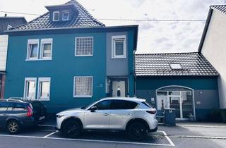 Haus kaufen in 56457 Westerburg, Platz für Ihre Ideen: Großzügiges Haus mit 6 ZKB und gew. Teil