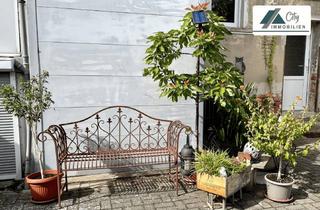Haus kaufen in 06493 Ballenstedt, Vielseitiges Zweifamilienhaus - barrierefrei wohnen und individuell gestaltbar!