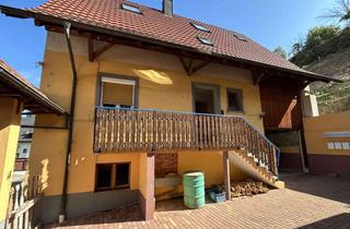 Haus kaufen in 79346 Endingen, Zweifamilienhaus mit Raum für neue Ideen