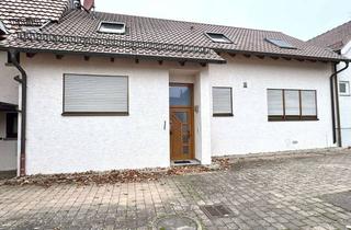 Haus mieten in Fuchsbergstraße 17, 74336 Brackenheim, Einfamilienhaus mit 5 Zimmern und Doppel-Garage / Großer Garten / Freisitz