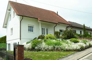 Haus mieten in Am Krähberg 18, 66399 Mandelbachtal, Freistehendes Einfamilienhaus in Heckendalheim in schöner Lage mit Blick ins Grüne zu vermieten