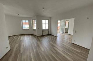 Wohnung mieten in Kunstgasse 10, 04600 Altenburg, Altenburg* City Center* großzügige 3 Raum-Whg. * Balkon*Tageslichtbad*G-WC* sep. Küche*