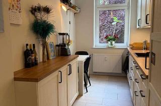 Wohnung kaufen in Rhinower Straße, 10437 Prenzlauer Berg, Modernisierte Altbauwohnung mit außergewöhnlichem Grundriss