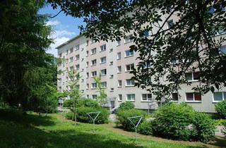 Wohnung mieten in Paul-Bertz-Str. 109, 09120 Helbersdorf, 3-Raum-Wohnung - Balkon - Badewanne