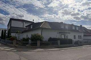 Wohnung mieten in Großer Stellweg 18, 68519 Viernheim, Erstbezug nach Sanierung *190 qm*DG*Küche* gr. Terrasse