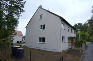 Haus kaufen in Am Kammerholz 20, 97525 Schwebheim, Haus am Waldrand, 7,5 Zimmern, Garage +Stellplatz in Schwebheim (Schweinfurt)
