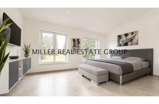 Villa kaufen in 85095 Denkendorf, EXKLUSIVE DESIGNVILLA IN DENKENDORF - UNVERBAUBARER WEITBLICK, EINLIEGERWOHNUNG & XXL-GARAGE!