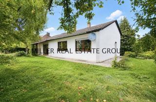 Einfamilienhaus kaufen in 85049 Ingolstadt, Einfamilienhaus in Ingolstadt-Pettenhofen - großes Grundstück, Garten, Garage & Entwicklungspotenzial!