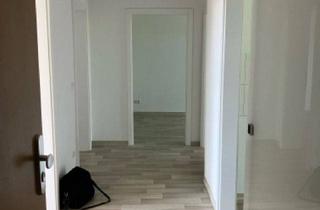 Wohnung mieten in Ernst-Thälmann-Straße 110, 01968 Senftenberg, Sonnenplatz inklusive: Charmante 3-Zimmer-Oase mit Balkon