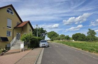 Einfamilienhaus kaufen in 97534 Waigolshausen, Waigolshausen - Großzügiges Einfamilienhaus in Ortsrandlage, 3 Garagen-StPl, + 4 StPl, in 97534 Waigolshausen-Hergolshausen zwischen Würzburg Schweinfurt Volkach