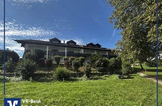 Wohnung kaufen in 94086 Bad Griesbach, IHRE NEUE 3-ZIMMER-WOHNUNG MIT POTENZIAL INKL. BALKON, GARAGE & 2 KELLERABTEILEN IN RUHIGER LAGE!