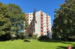 Wohnung kaufen in 24211 Preetz, 3 Zimmer Wohnung mit viel Potenzial in Preetz - Aufzug und Außenstellplatz inklusive