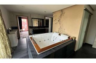 Penthouse kaufen in Leonberger Straße, 70839 Gerlingen, Unikat über Gerlingen: 245 m² Penthouse aus ursprünglich zwei Wohnungen mit umlaufender Dachterrasse