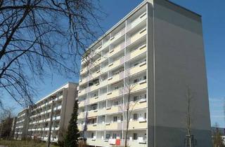 Wohnung mieten in Albert-Schweitzer-Ring, 02943 Weißwasser, 4 Raum-Wohnung mit Balkon und Aufzug