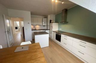 Wohnung mieten in Herderstrasse 88, 40237 Düsseltal, Top geschnittene, teilmöblierte 3-Zimmer-Dachgeschosswohnung am Brehmplatz